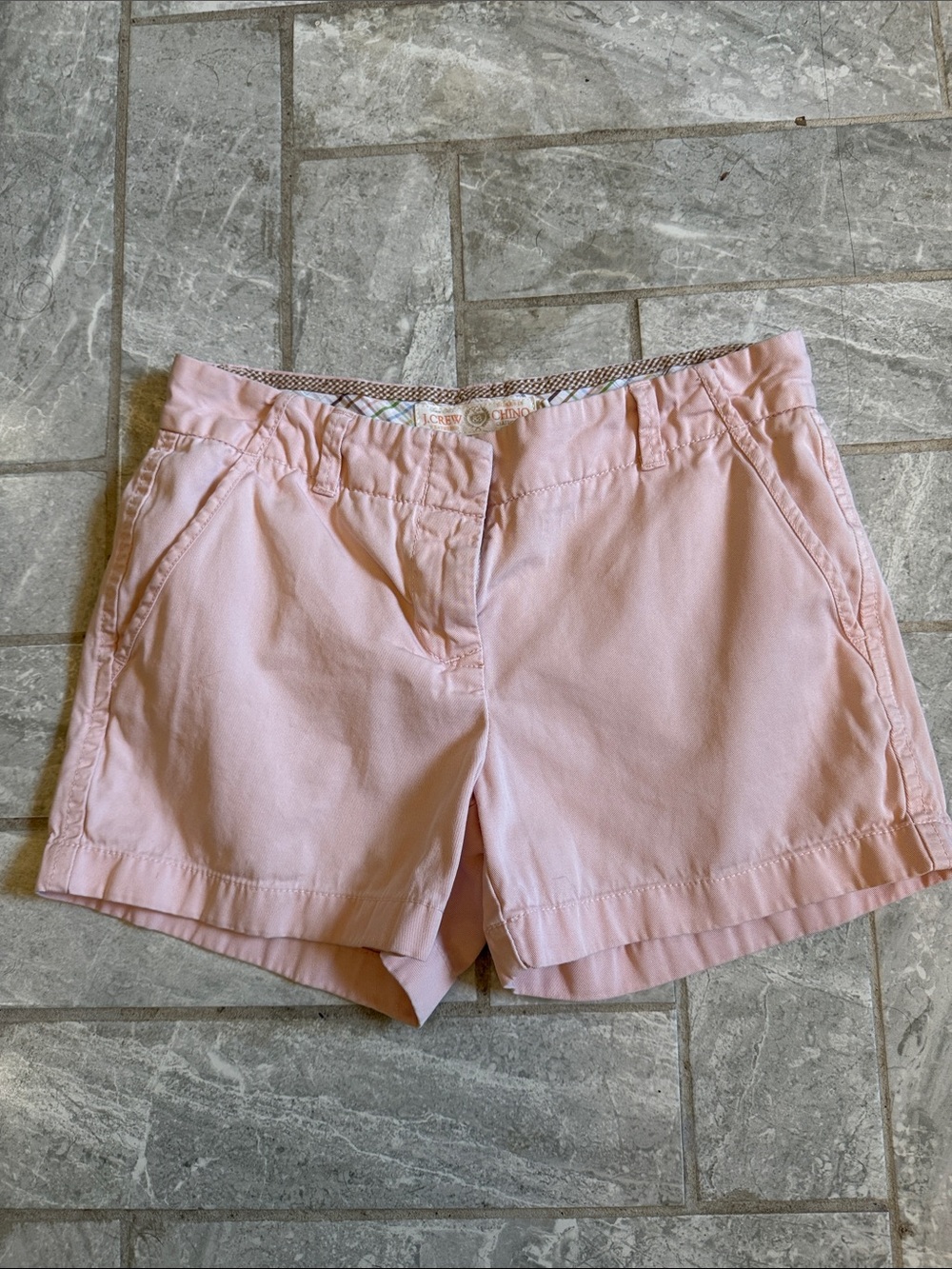 J Crew Classic Women's Chino Shorts Pink Flat Front 100% cotton 3.5” inseam